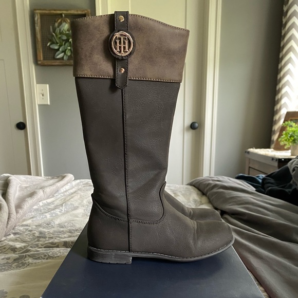 Tommy Hilfiger Other - EUC Tommy Hilfiger girls boots size 13